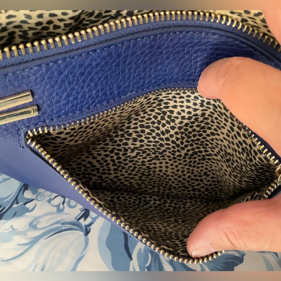 Royal blue wristlet - Picture 4 of 4
